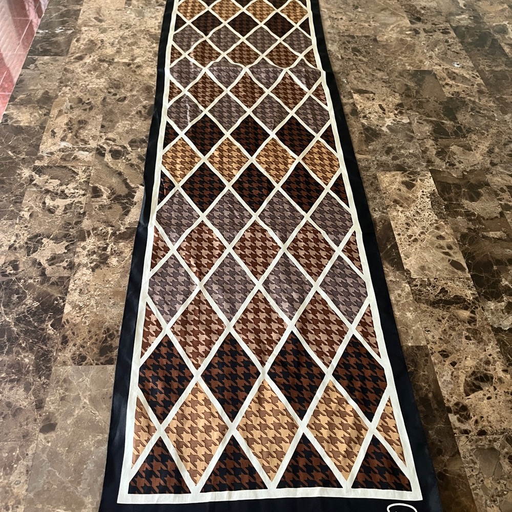 Oscar de la Renta Black, Brown & Tan Geometric Houndstooth Scarf